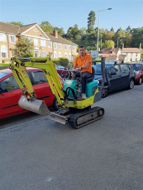 Specialised Micro Digger Hire Operating In Crayford